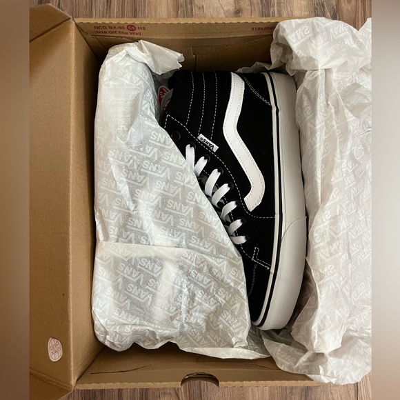 NIB VANS Filmore High-Top Sneakers, Size 8.5 Women - Picture 7 of 7